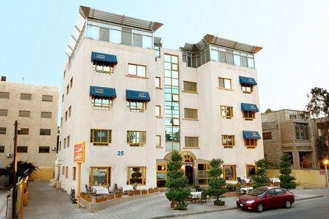 Capri Hotel Suites Amman Ngoại thất bức ảnh