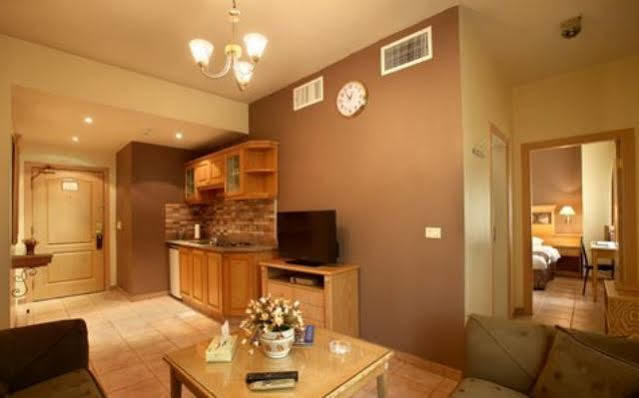 Capri Hotel Suites Amman Ngoại thất bức ảnh