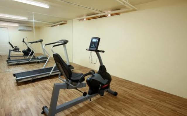 Capri Hotel Suites Amman Ngoại thất bức ảnh