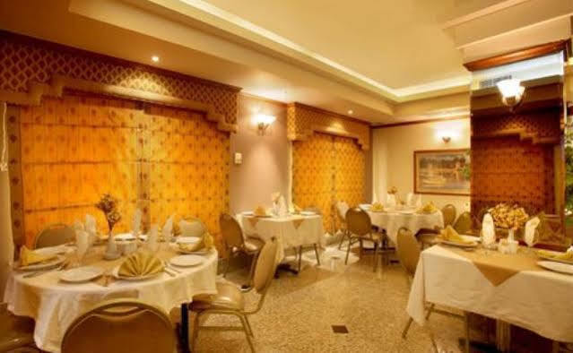 Capri Hotel Suites Amman Ngoại thất bức ảnh