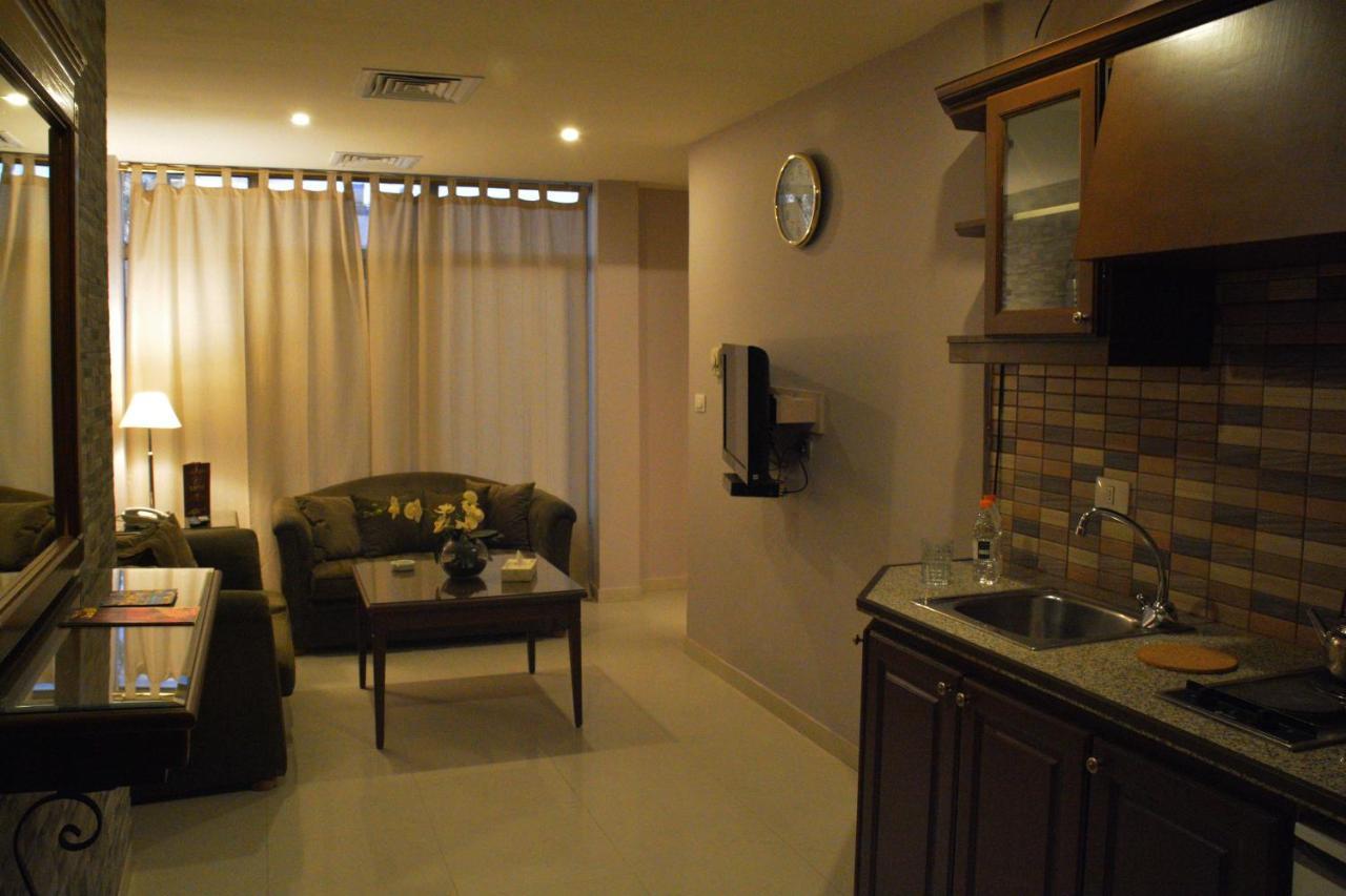 Capri Hotel Suites Amman Ngoại thất bức ảnh