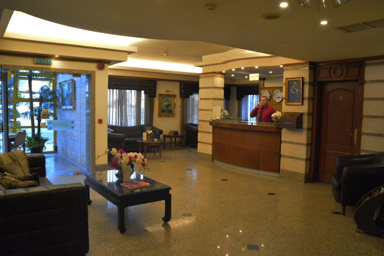 Capri Hotel Suites Amman Ngoại thất bức ảnh